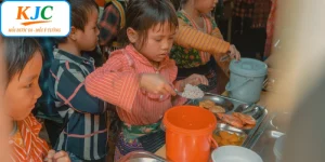 Bếp Yêu Thương: Thể Hiện Tấm Lòng Nhân Ái Từ Liên Minh KJC